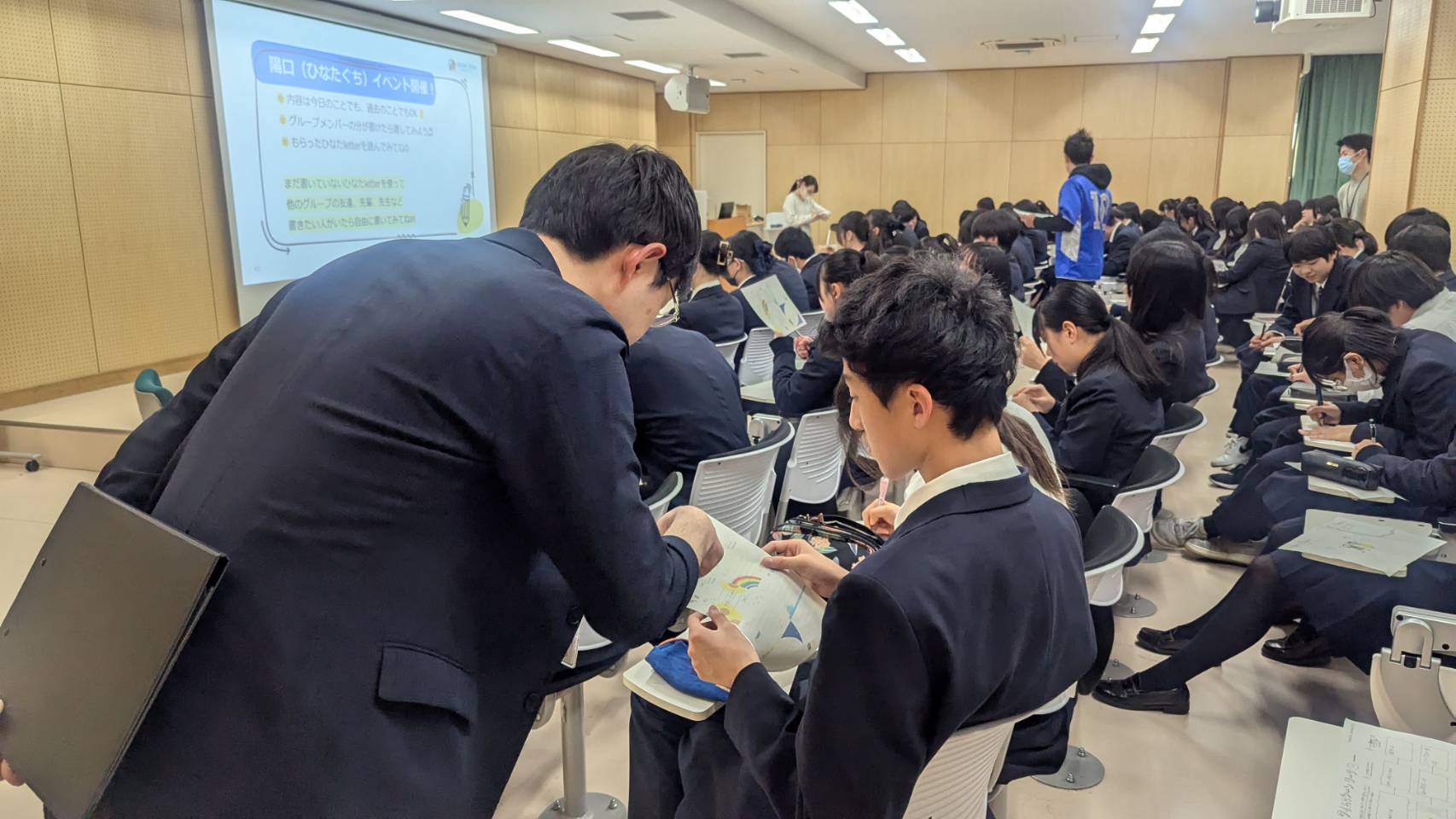 🌍タイムマシーンワークで「自分を好きになるガイダンス」（東京都立赤羽北桜高等学校さま） | キャリア教育